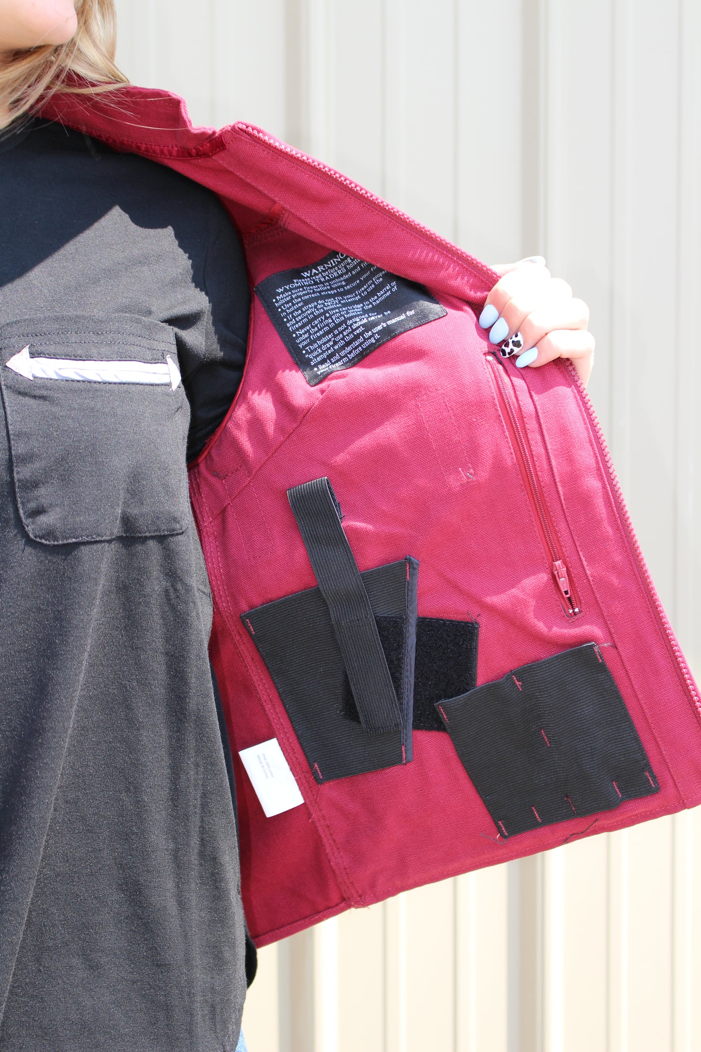 WYOMING TRADERS WOMEN'S CALAMITY CONCEALED CARRY VEST CRANBERRY