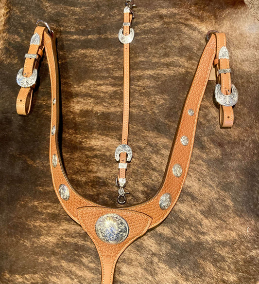 Valkarie Equine Breast Collar: Natural Vaquero