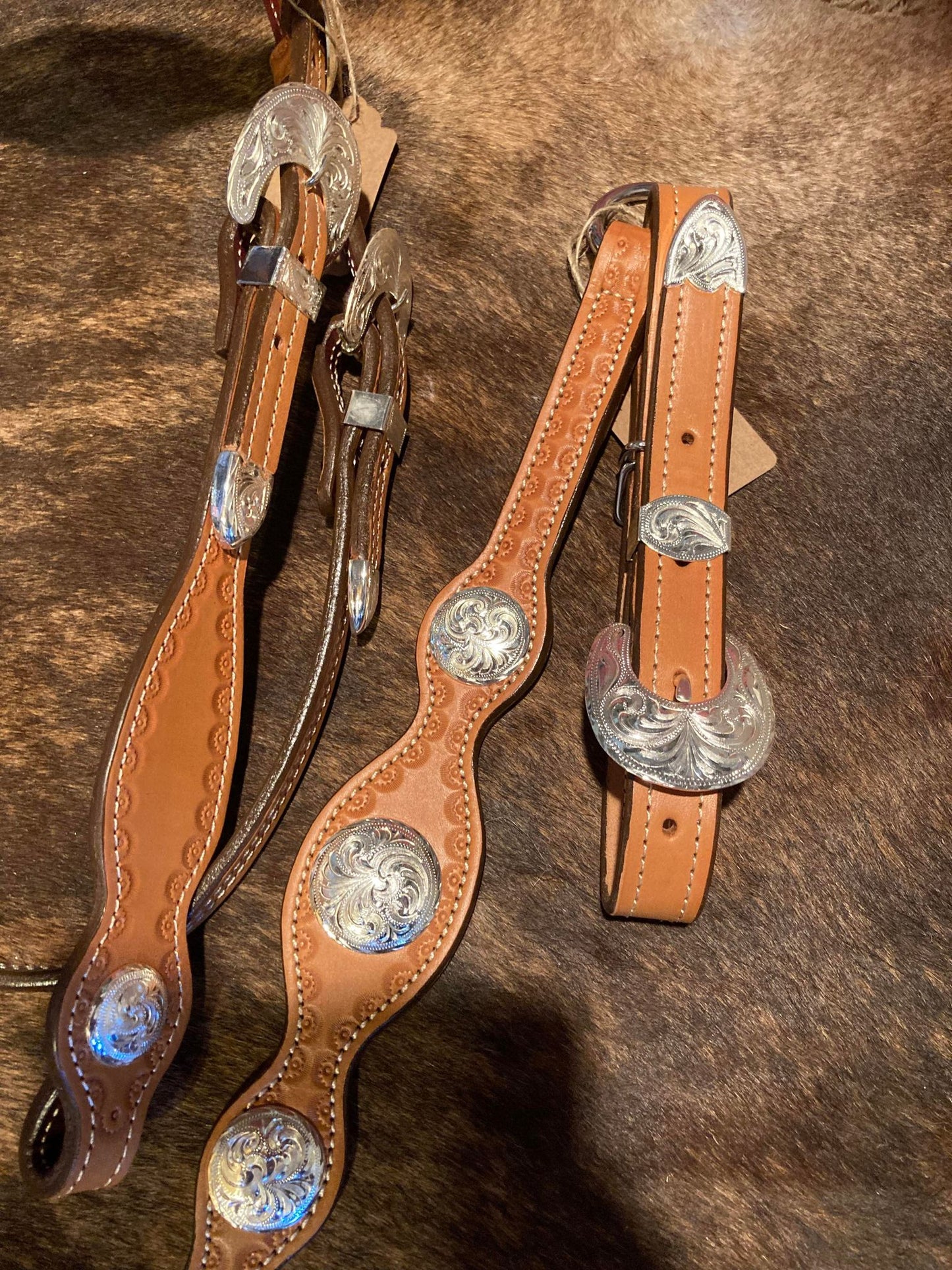 Valkarie Equine Breast Collar: Three Concho