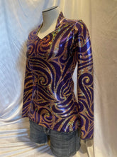 Load image into Gallery viewer, Horse Feathurs Swirl Shirt
